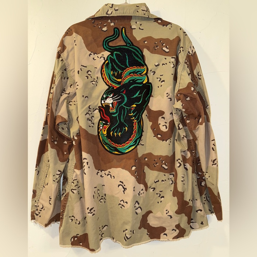 OOAK UPCYCLED UNIQUE MILITARY JACKET WITH EMBROIDERED PANTHER PATCH SZ XL
